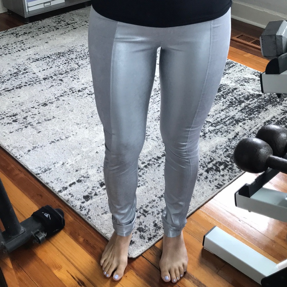 NWOT Marc Cain size 6 silver leggings